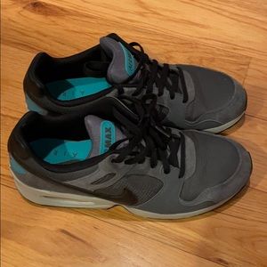 Nike Air Max Shoes Size 10.5